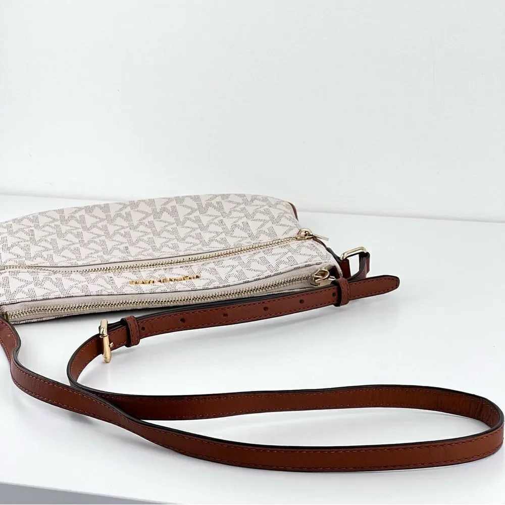 Michael Kors Bedford Signature Flat Crossbody - Vanilla